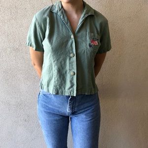 Vintage cropped button up blouse.